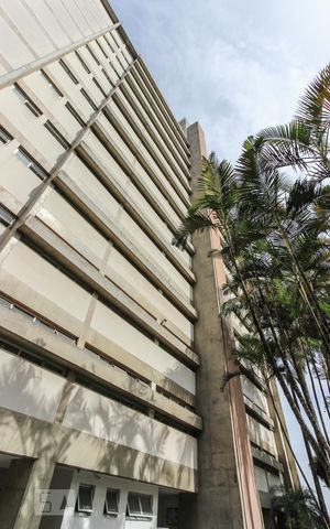 Apartamento à venda com 142m², 3 quartos e 2 vagas Apartamento à venda com 142m², 3 quartos e 2 vagasfachada