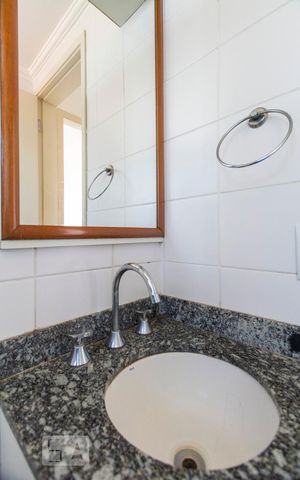 Apartamento à venda com 63m², 2 quartos e 1 vagaBanheiro social
