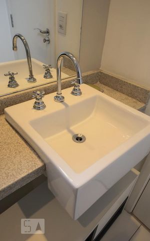 Apartamento para alugar com 30m², 1 quarto e 1 vaga Apartamento para alugar com 30m², 1 quarto e 1 vagaBanheiro da Suite
