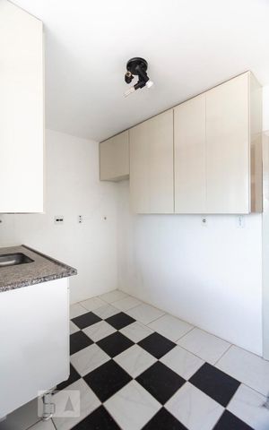 Apartamento à venda com 64m², 2 quartos e 1 vagaCozinha
