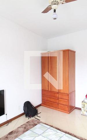 Casa à venda com 262m², 4 quartos e 2 vagasQuarto 3