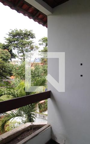 Casa à venda com 262m², 4 quartos e 2 vagasQuarto 4 - varanda