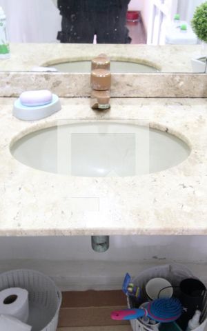 Casa à venda com 262m², 4 quartos e 2 vagasLavabo