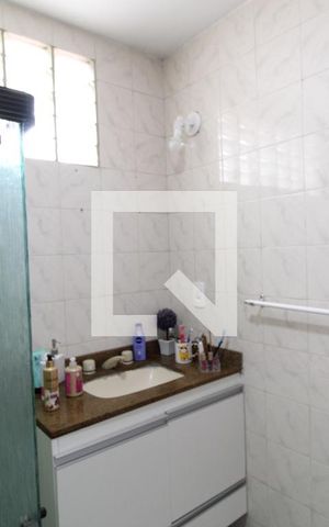 Casa à venda com 262m², 4 quartos e 2 vagasBanheiro Social