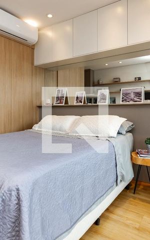 Studio à venda com 30m², 1 quarto e 1 vaga Studio à venda com 30m², 1 quarto e 1 vagaStudio