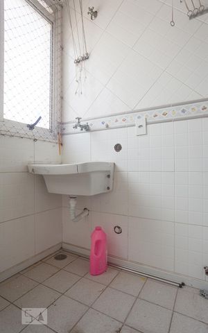 Apartamento à venda com 50m², 2 quartos e 1 vaga Apartamento à venda com 50m², 2 quartos e 1 vagaLavanderia