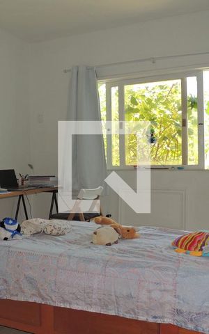 Casa de condomínio à venda com 342m², 5 quartos e 2 vagasQuarto 2