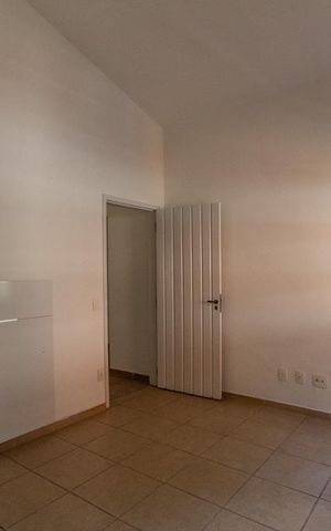 Casa de condomínio para alugar com 497m², 4 quartos e 5 vagasSuíte4