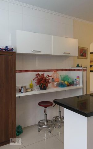 Casa à venda com 260m², 3 quartos e 5 vagas1o. Andar - Cozinha (Armários)