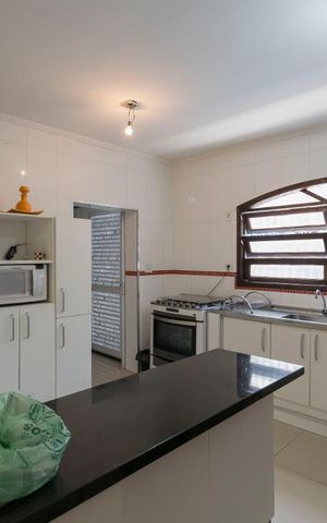 Casa à venda com 260m², 3 quartos e 5 vagas1o. Andar - Cozinha