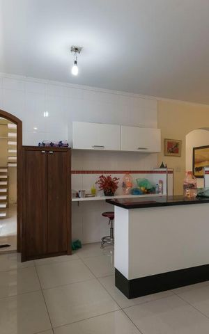 Casa à venda com 260m², 3 quartos e 5 vagas1o. Andar - Cozinha