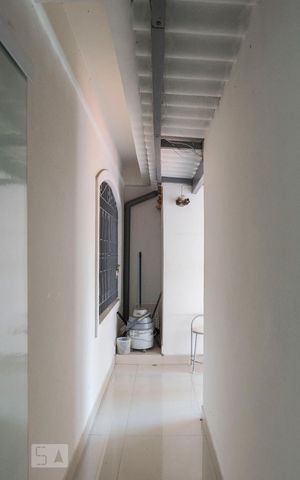 Casa à venda com 260m², 3 quartos e 5 vagas1o. Andar - Acesso Área de serviço