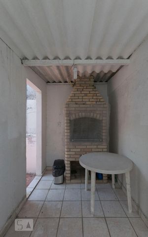 Casa à venda com 260m², 3 quartos e 5 vagas1o. Andar - Churrasqueira
