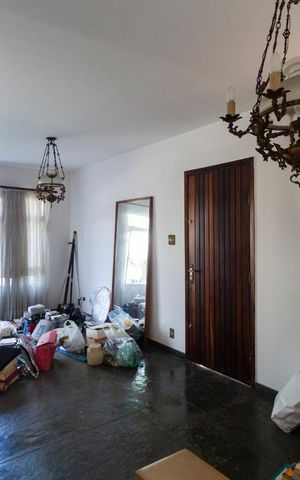 Casa à venda com 200m², 3 quartos e 3 vagasSala