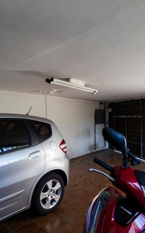Casa à venda com 200m², 3 quartos e 3 vagasGaragem