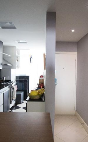 Apartamento à venda com 76m², 2 quartos e 1 vaga Apartamento à venda com 76m², 2 quartos e 1 vagaHall de entrada/Cozinha