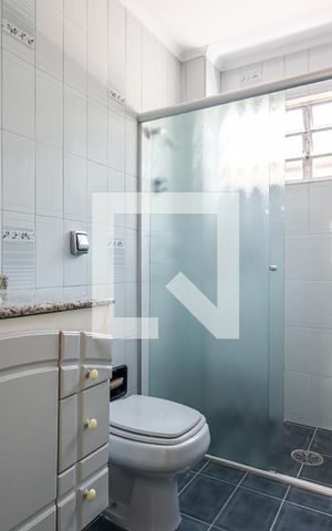 Apartamento à venda com 62m², 2 quartos e sem vaga Apartamento à venda com 62m², 2 quartos e sem vagaBanheiro