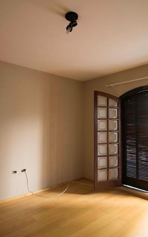 Casa à venda com 130m², 2 quartos e 1 vagaSuite 