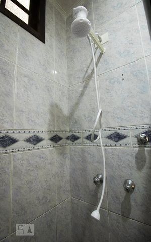 Casa à venda com 130m², 2 quartos e 1 vagaBanheiro  da  Suite 