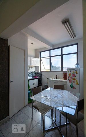 Apartamento para alugar com 80m², 2 quartos e sem vagaCozinha - Área de serviço