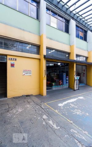 Apartamento para alugar com 80m², 2 quartos e sem vagaFachada
