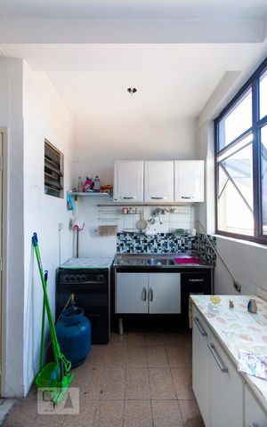 Apartamento para alugar com 80m², 2 quartos e sem vagaCozinha - Área de serviço