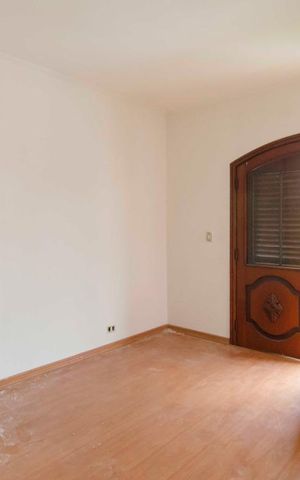 Casa à venda com 500m², 4 quartos e 7 vagasSuíte 3