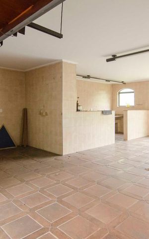 Casa à venda com 500m², 4 quartos e 7 vagasGaragem