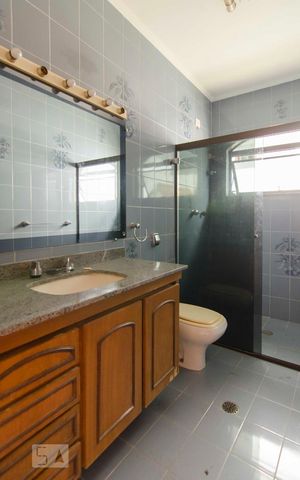 Casa à venda com 500m², 4 quartos e 7 vagasBanheiro Suíte 1