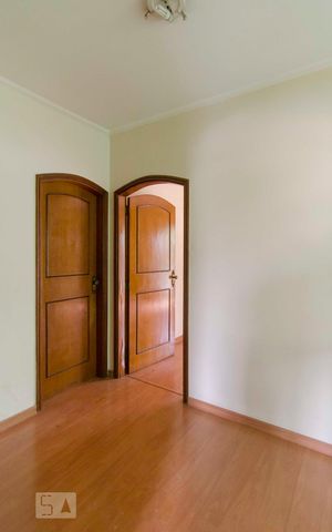 Casa à venda com 500m², 4 quartos e 7 vagasHall dos quartos