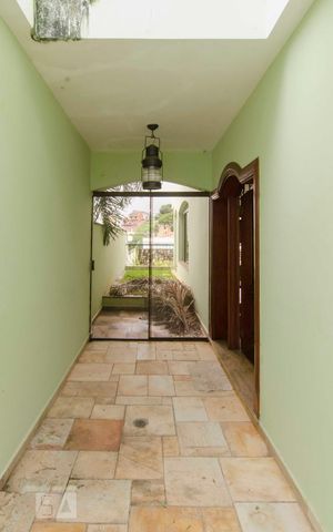Casa à venda com 500m², 4 quartos e 7 vagasEntrada