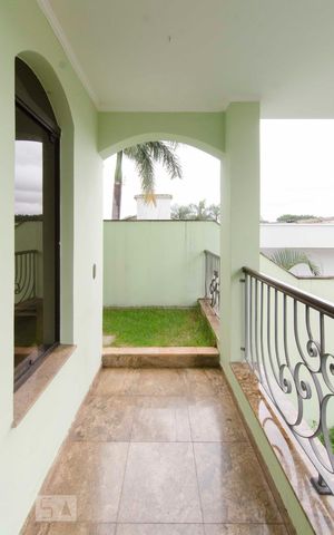 Casa à venda com 500m², 4 quartos e 7 vagasSacada