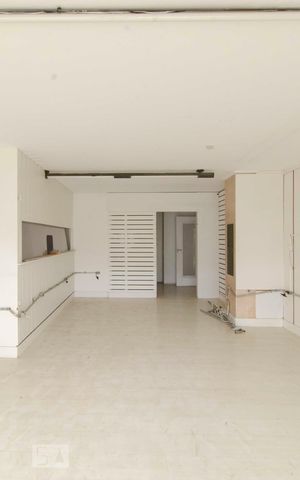 Casa à venda com 500m², 4 quartos e 7 vagasGaragem sala 2