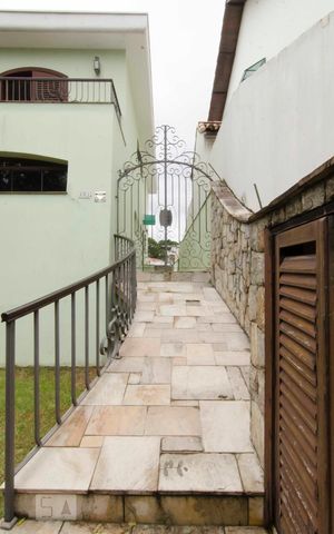 Casa à venda com 500m², 4 quartos e 7 vagasFachada