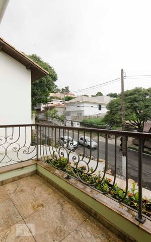 Casa à venda com 500m², 4 quartos e 7 vagasSacada Suíte 1