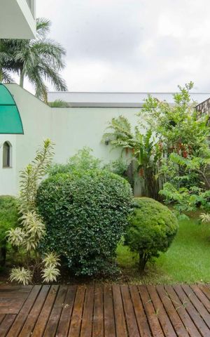 Casa à venda com 500m², 4 quartos e 7 vagasQuintal