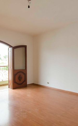 Casa à venda com 500m², 4 quartos e 7 vagasSuíte 2