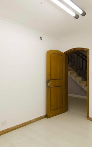 Casa à venda com 500m², 4 quartos e 7 vagasDespensa Garagem