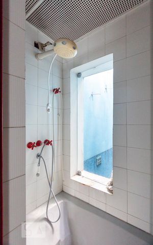 Casa à venda com 280m², 3 quartos e 2 vagasSuíte quarto 1