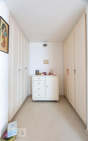 Casa à venda com 280m², 3 quartos e 2 vagasQuarto 2