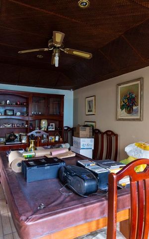 Casa à venda com 280m², 3 quartos e 2 vagasSala de jogos / Escritório 