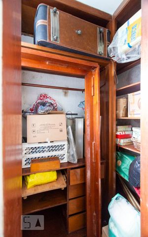Casa à venda com 280m², 3 quartos e 2 vagasCloset Quarto 3 - Suíte