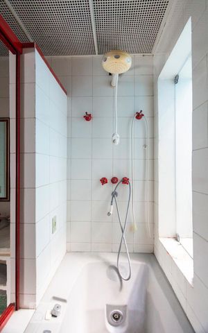 Casa à venda com 280m², 3 quartos e 2 vagasSuíte quarto 1