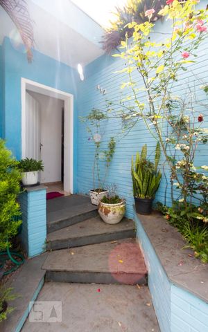 Casa à venda com 280m², 3 quartos e 2 vagasEntrada