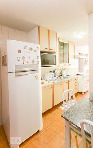 Apartamento à venda com 110m², 3 quartos e 2 vagasCozinha