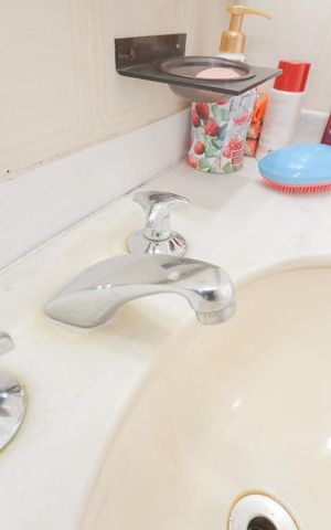 Apartamento à venda com 110m², 3 quartos e 2 vagasBanheiro suíte torneira