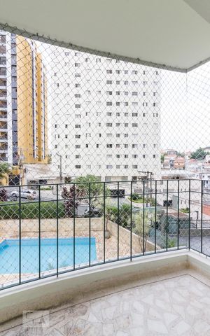 Apartamento para alugar com 62m², 2 quartos e 1 vagaSacada