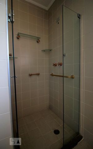 Casa para alugar com 647m², 5 quartos e 4 vagasBanheiro da suíte 4