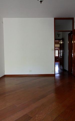 Casa para alugar com 647m², 5 quartos e 4 vagasSuíte 3