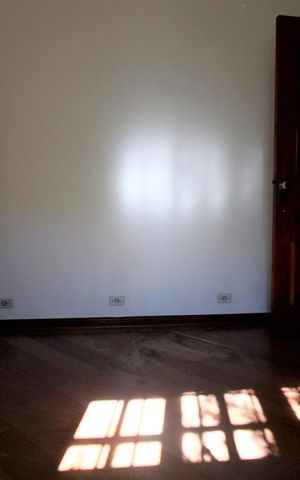 Casa para alugar com 647m², 5 quartos e 4 vagasQuarto